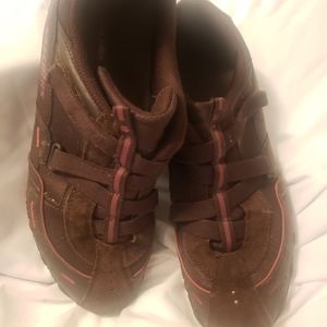 Skechers Women Brown Pink Leather shoes